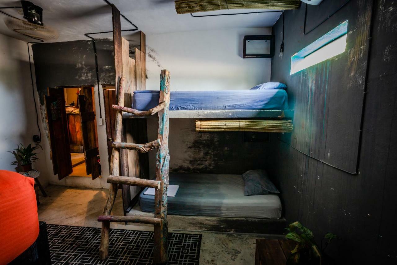 Black Jaguar Hostel Bacalar Exterior photo